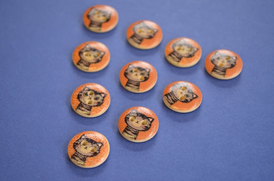 15mm Wooden Tabby Cat Buttons Brown Grey 10pk Pussy Kitten Kitty (SCT11)