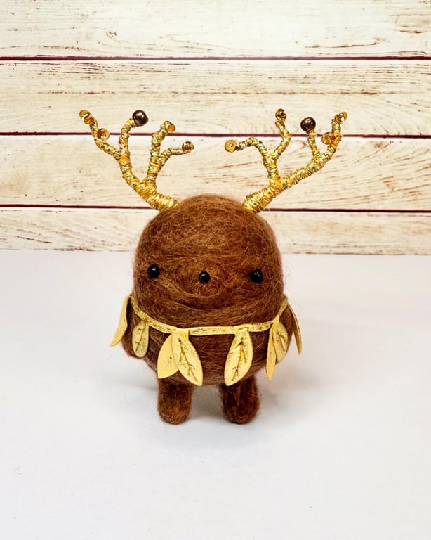 Mole Earth Spirit Apprentice in Gold