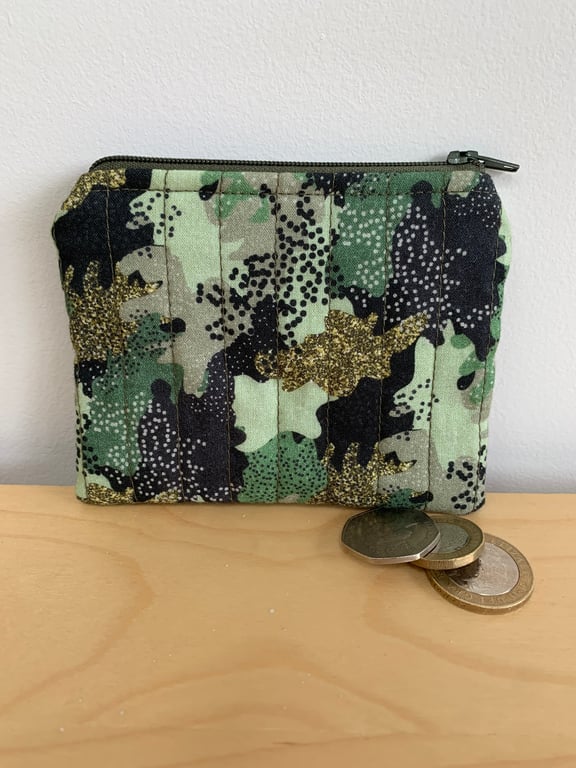 Camouflage Print Quilted Fabric Midi Purse