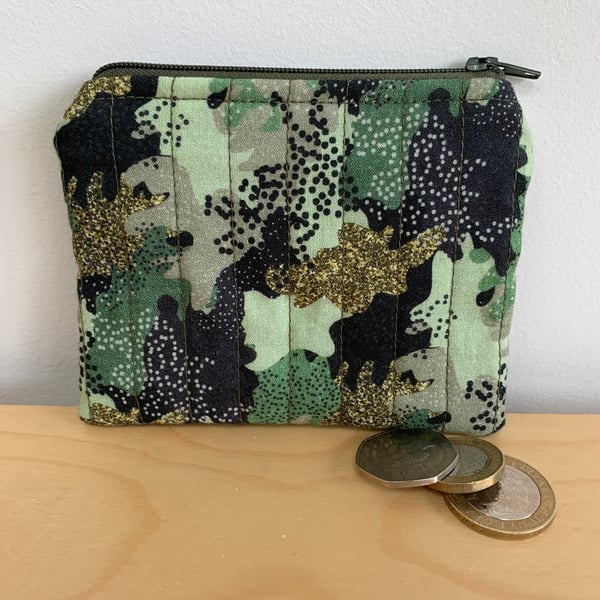 Camouflage Print Quilted Fabric Midi Purse