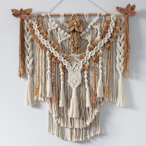 Macrame wall hanging