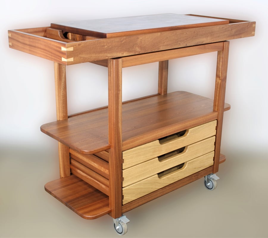 Hardwood Butchers Block Trolley with separate chopping board