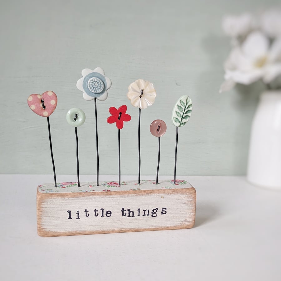 Clay and Button Flower Garden in a Floral Wood Block 'little things'