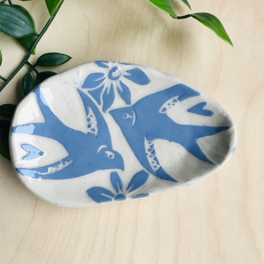 Seconds Sunday bird flower and heart trinket dish