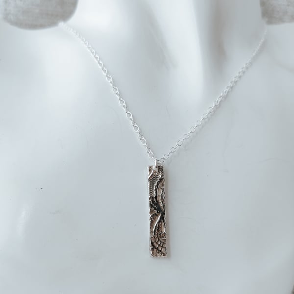 Fine Silver Orthogonal Pendant Necklace- Heritage Lace