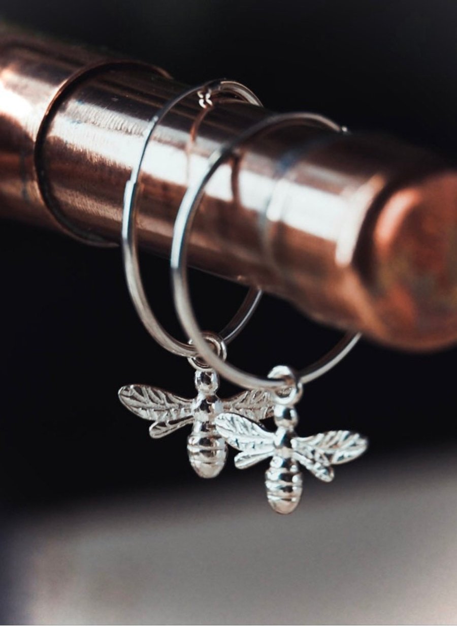Silver bee hoop earrings
