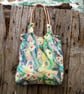 Velvet fish design tote bag - Image 1