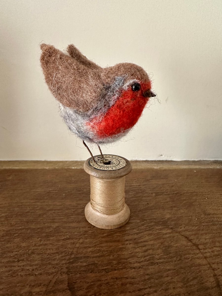 Robin on a Bobbin 