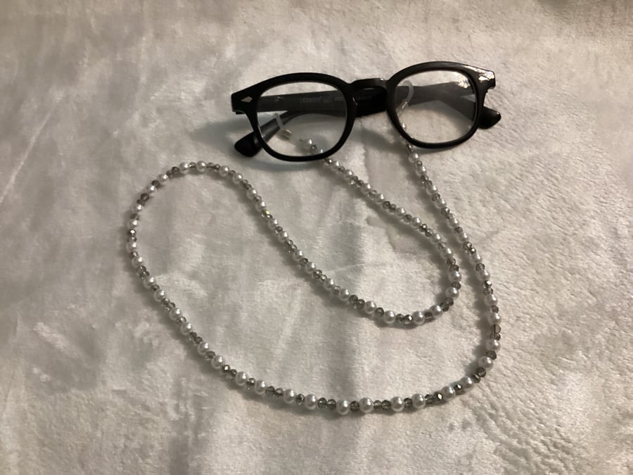 Glasses lanyard, beaded lanyard, grey, glasses chain.