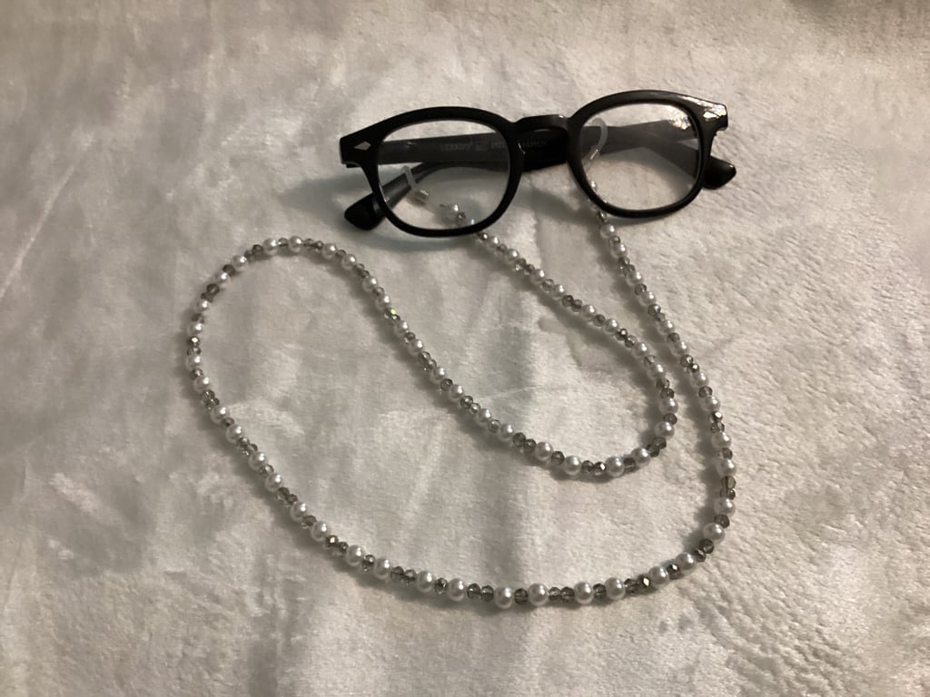 Glasses lanyard, beaded lanyard, grey, glasses chain.
