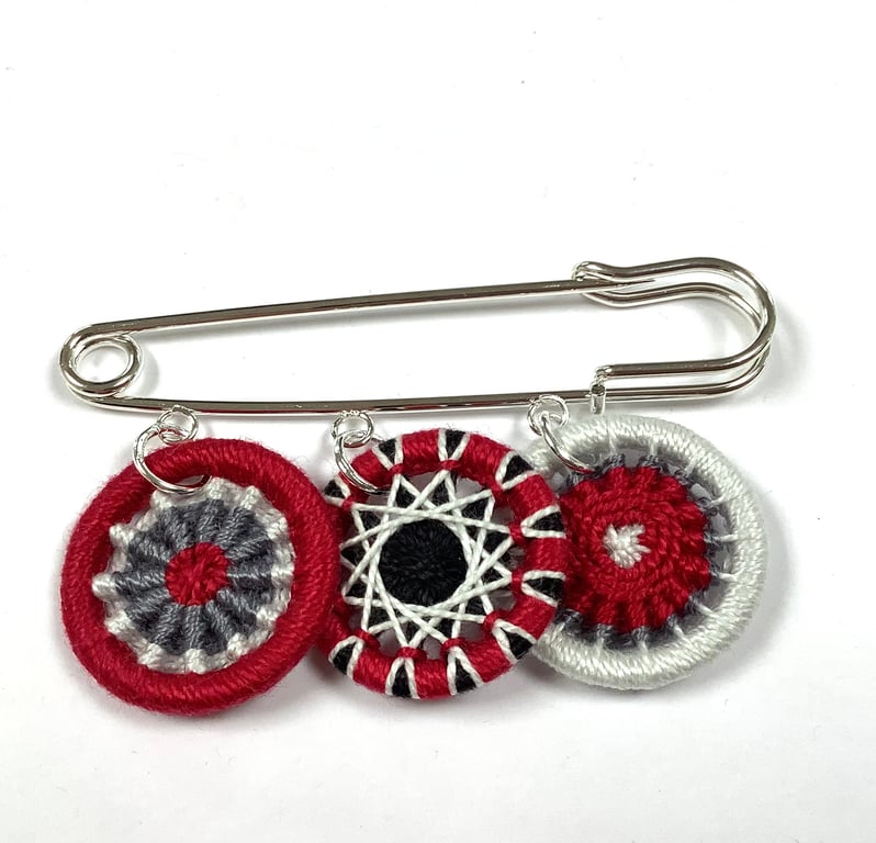 Kilt Pin Brooch