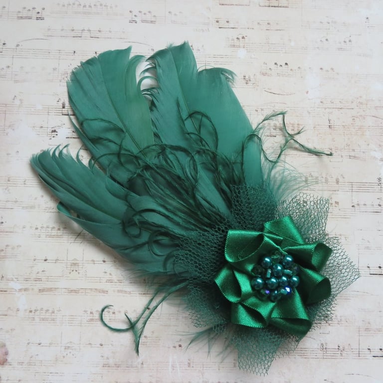 Small Bottle Green Feather Regency Style Fascinator Clip Headpiece