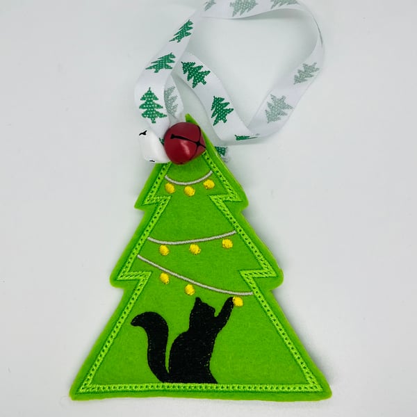 Embroidered Hanging Tree with cat
