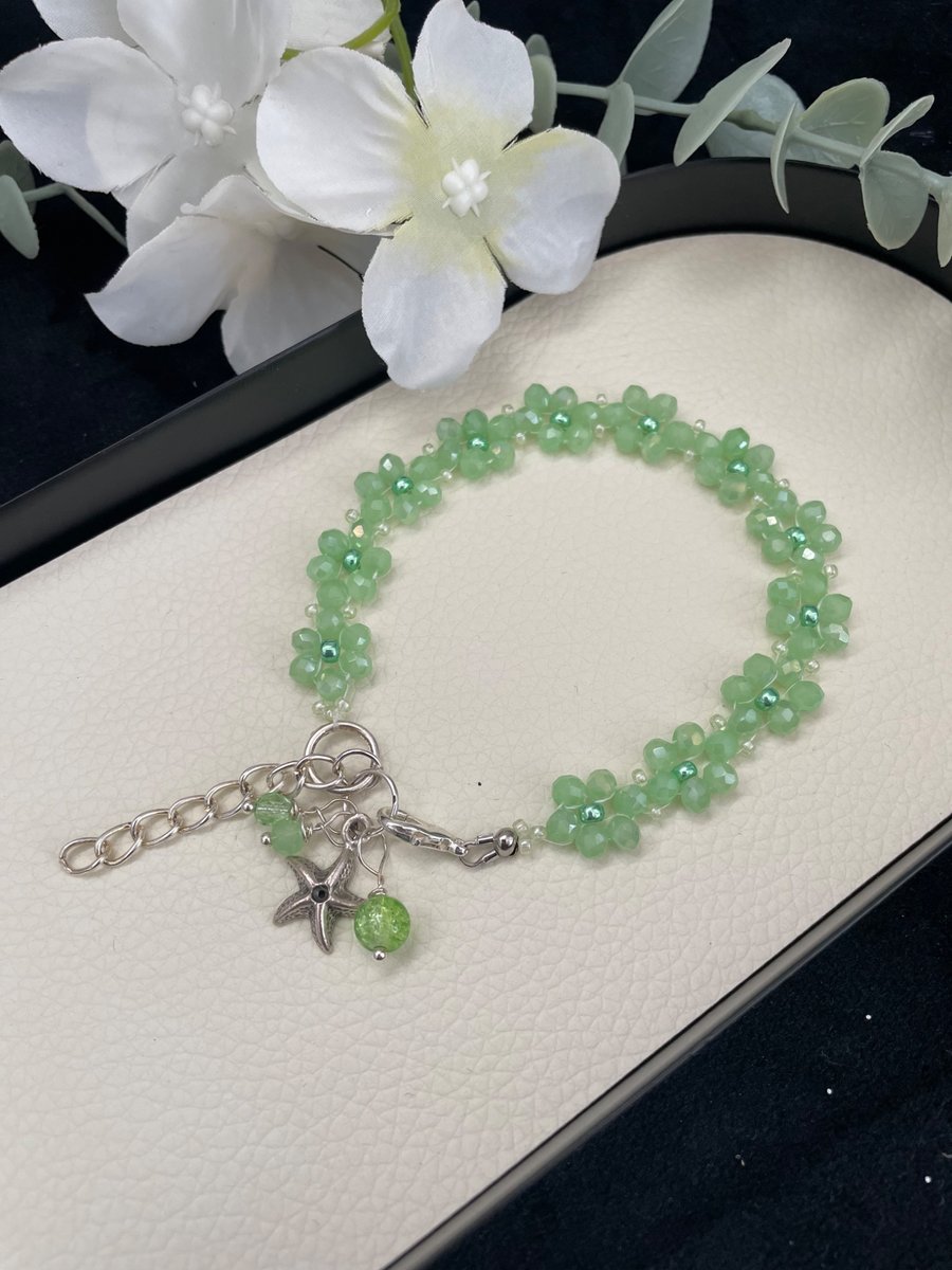 Green Crystal Daisy Chain charm Bracelet, boho bracelet, girlfriend gift
