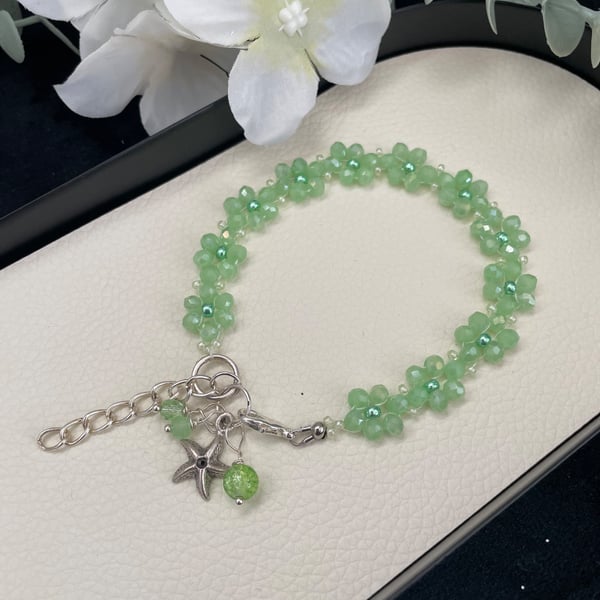 Green Crystal Daisy Chain charm Bracelet, boho bracelet, girlfriend gift