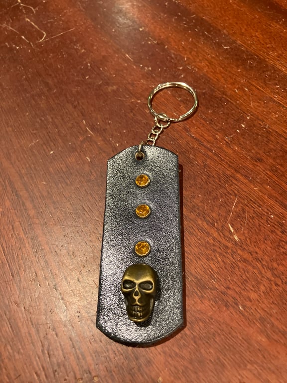 Black dyed Leather Keyring with 3 Orange Gemstones & Skull Head - FREE SHIPPING