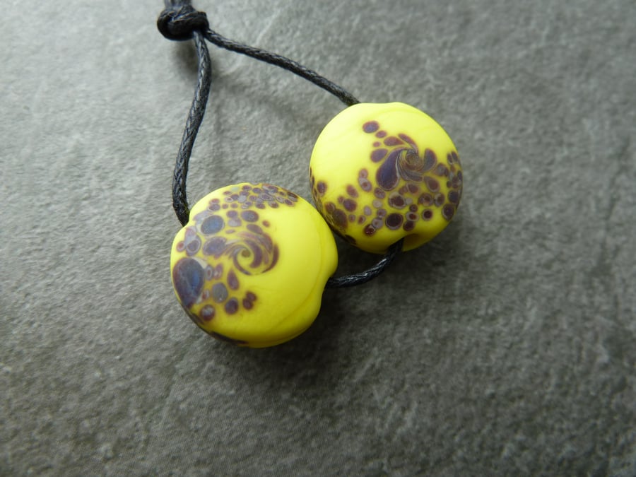 lampwork glass beads, yellow and brown speckles