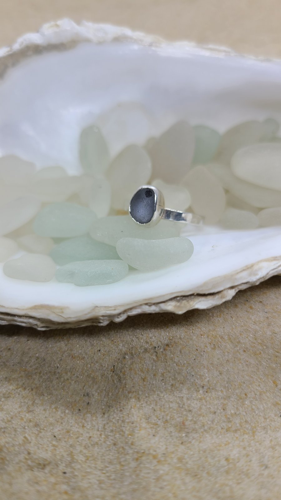 CRYSTAL RING EXTRA THIN DARK GREY CRYSTAL RING EXTRA THIN DARK GREY