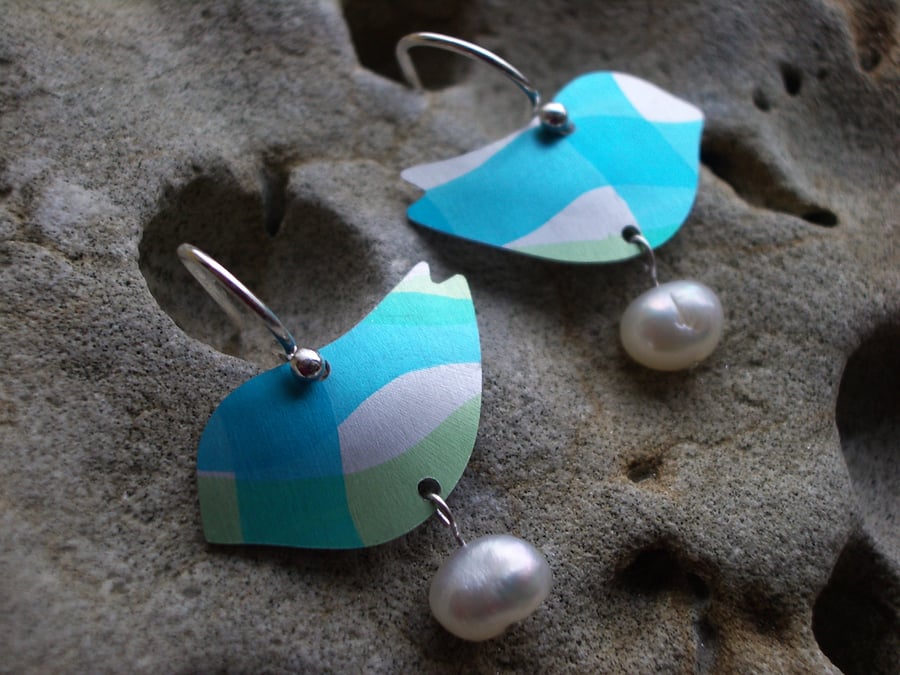 Sale!!Turquoise and green bird earrings