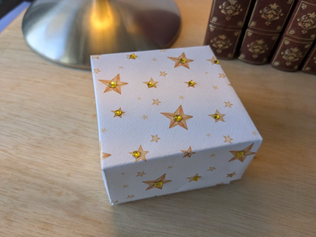 Christmas Gift Box - Stars of Gold
