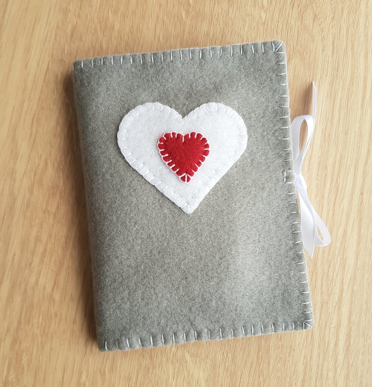 Soft Felt Sewing needle case