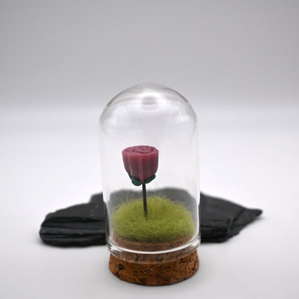 small glass pink rose