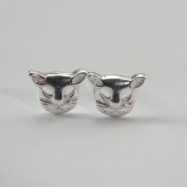 Silver cat stud earrings