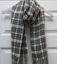 Handwoven tartan scarf - Image 9