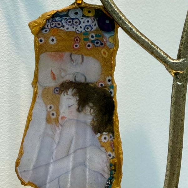 Klimt mother and child shell pendant 