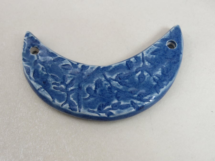 Ice Blue Leaf Pattern Ceramic Crescent Bib Pendant