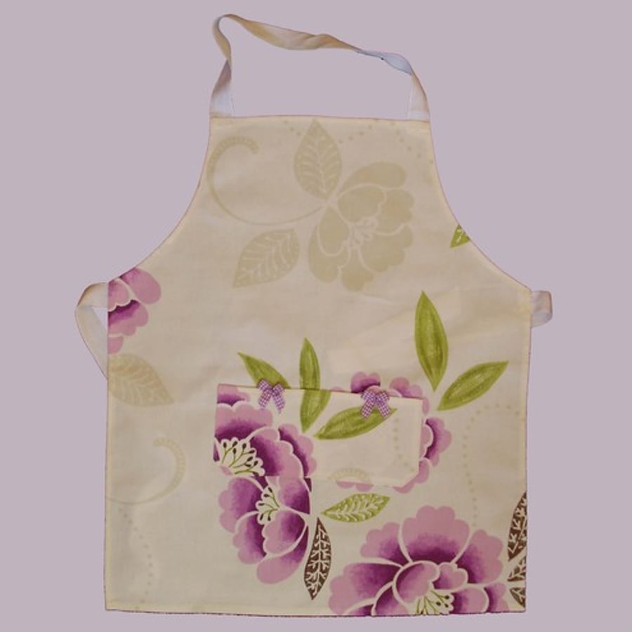 Girl's apron pretty floral