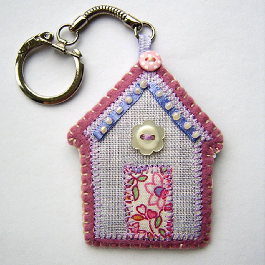 Beach Hut Keyring