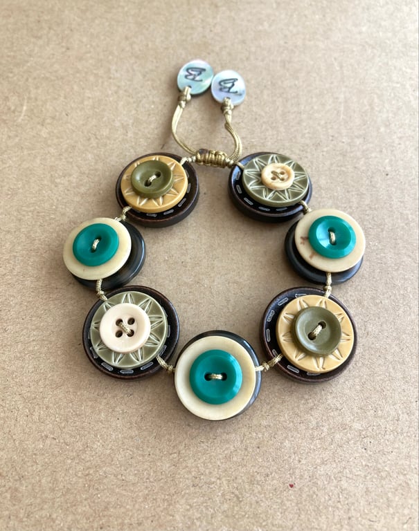 Autumn Leaf Colour Palette - Vintage Button Adjustable Handmade Bracelet