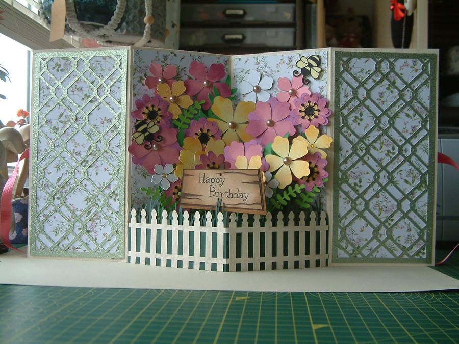 Pop Up Gatefold Flower card