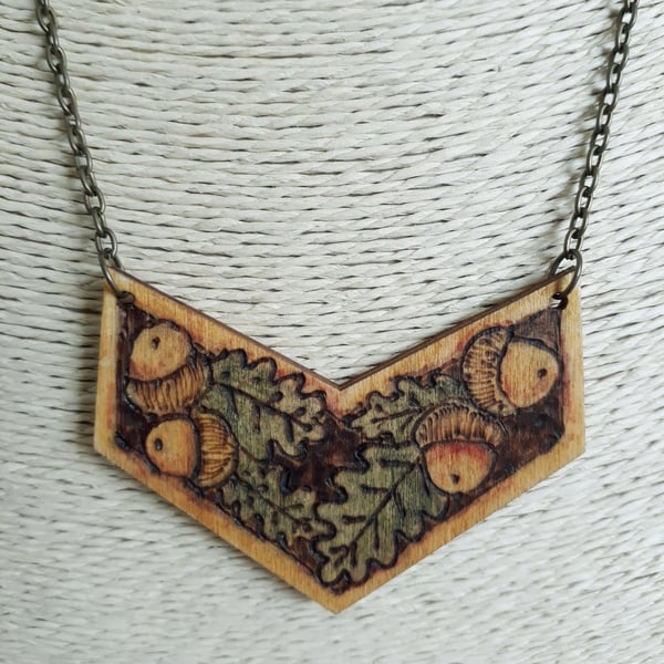 Pyrography acorn & oak leaf pendant