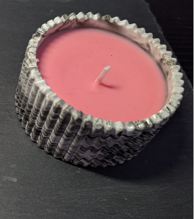 Black & White Eco-resin Jar with Candle