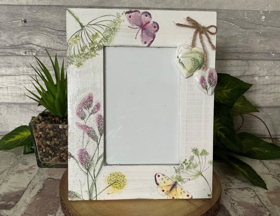 Driftwood Rustic Photo Frame. Wild flowers.