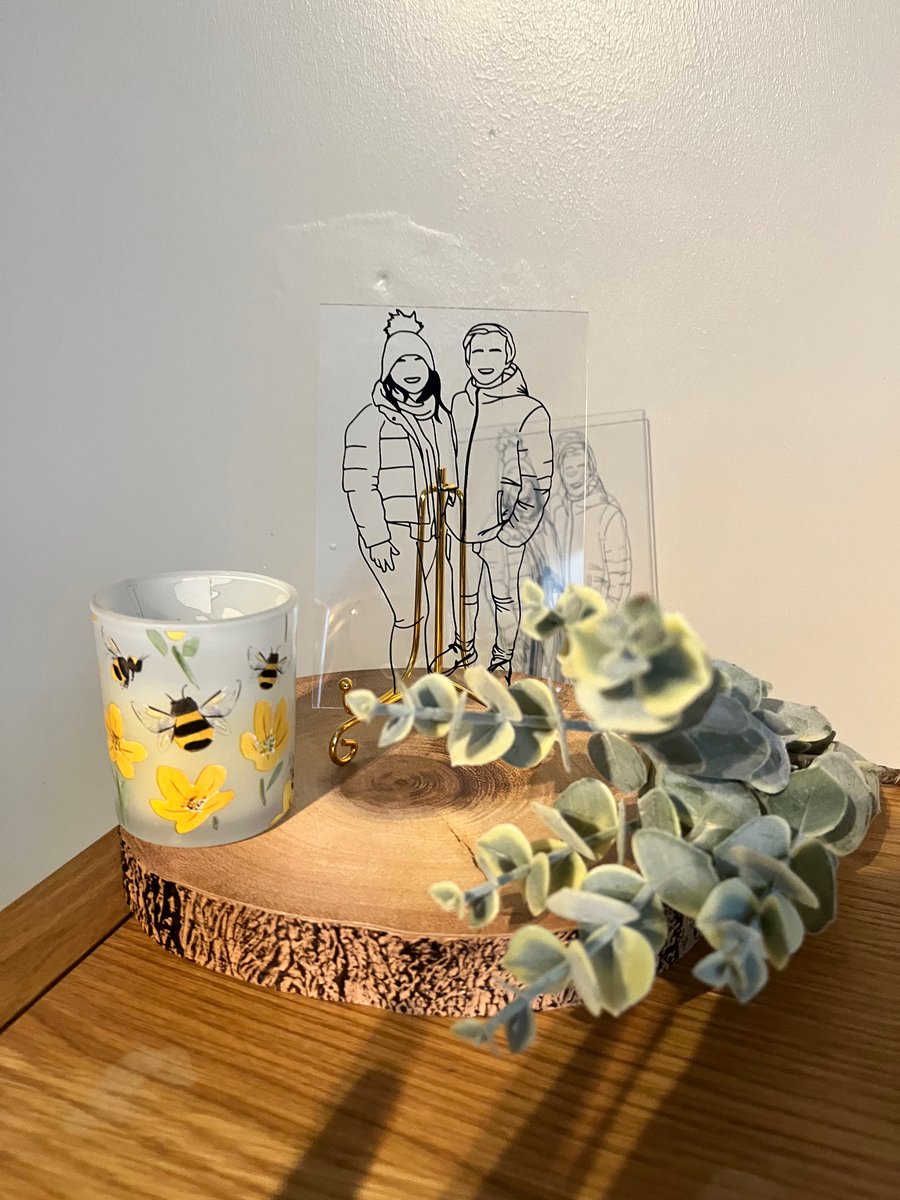 CUSTOM OUTLINE 6x4 ACRYLIC PHOTO WITH STAND 