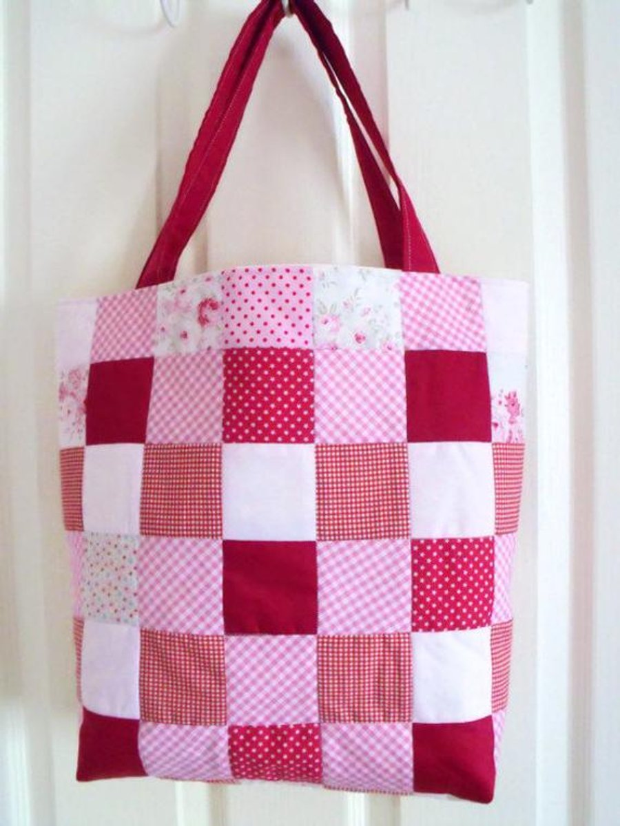 pink patchwork checked quilted shoulder bag