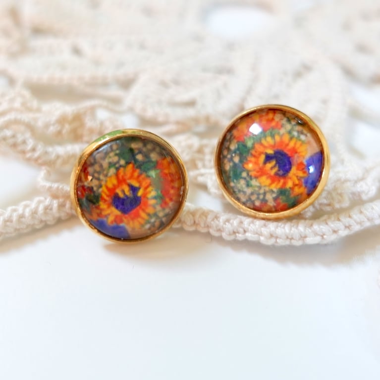 Nature-inspired Sunflowers Stud Earrings, Gift for Creative Women