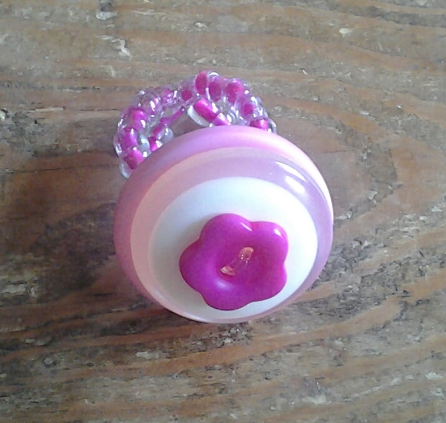 Elasticated Button Ring 