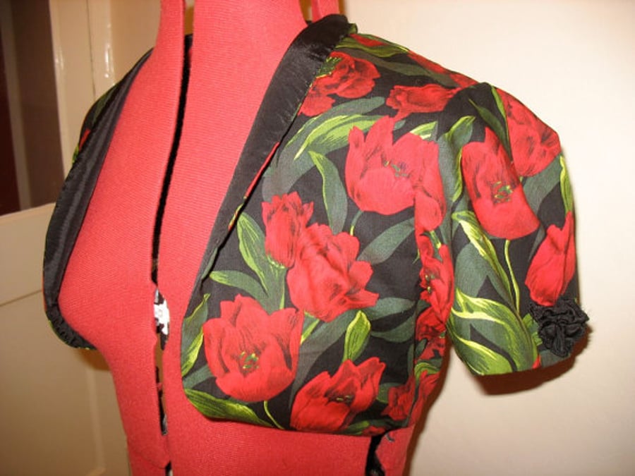 Pretty cropped jacket shrug in tulip print cotton