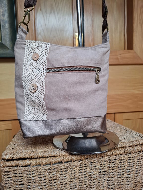 Coffee and lace bag