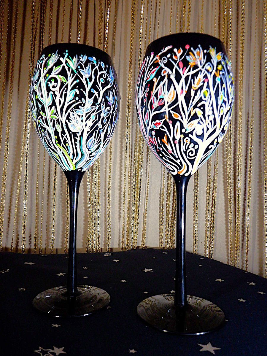 Hand Painted Wine Party Occasional Glasses 