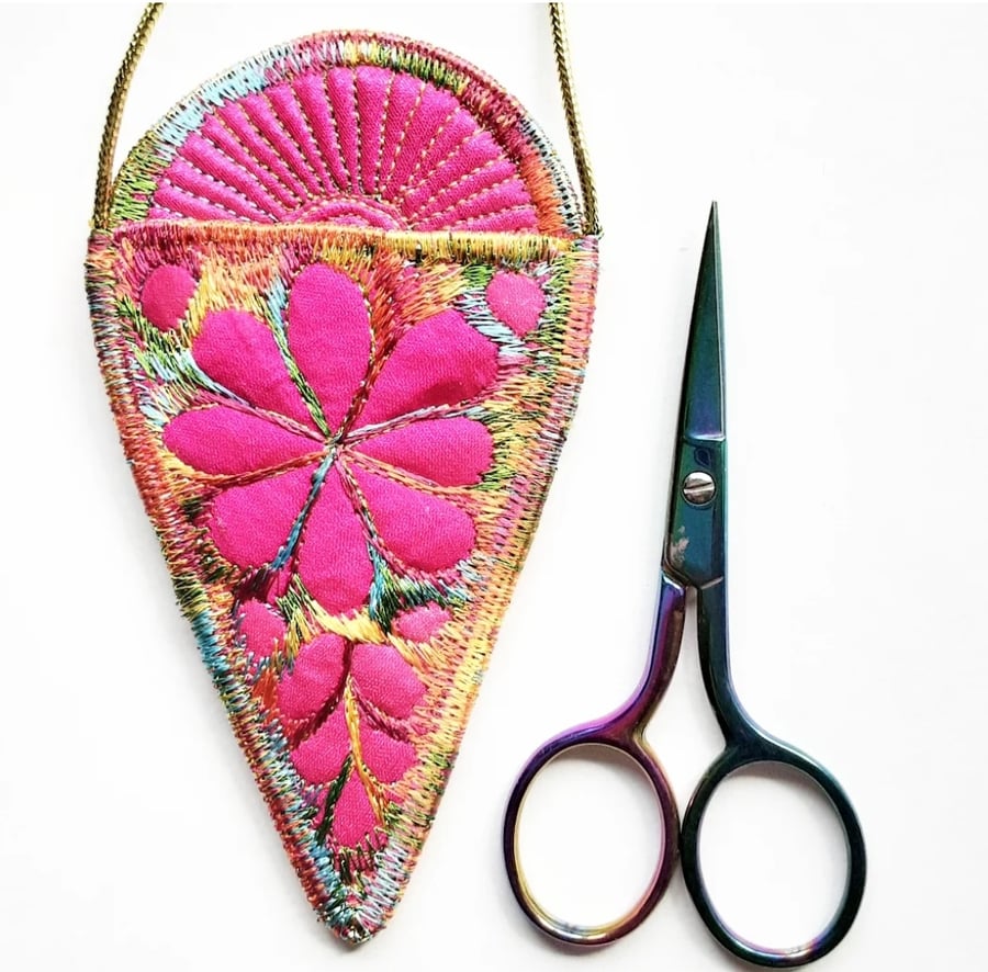 Scissor Holder Necklace 