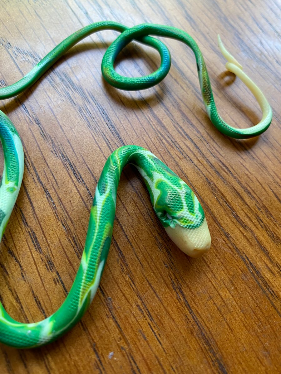  Serpent & Snake Necklaces (Medium Length) 17