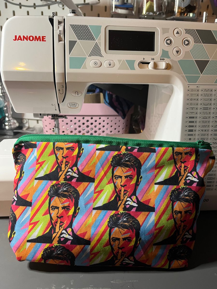 Bowie Large zipped make up and toiletries bag
