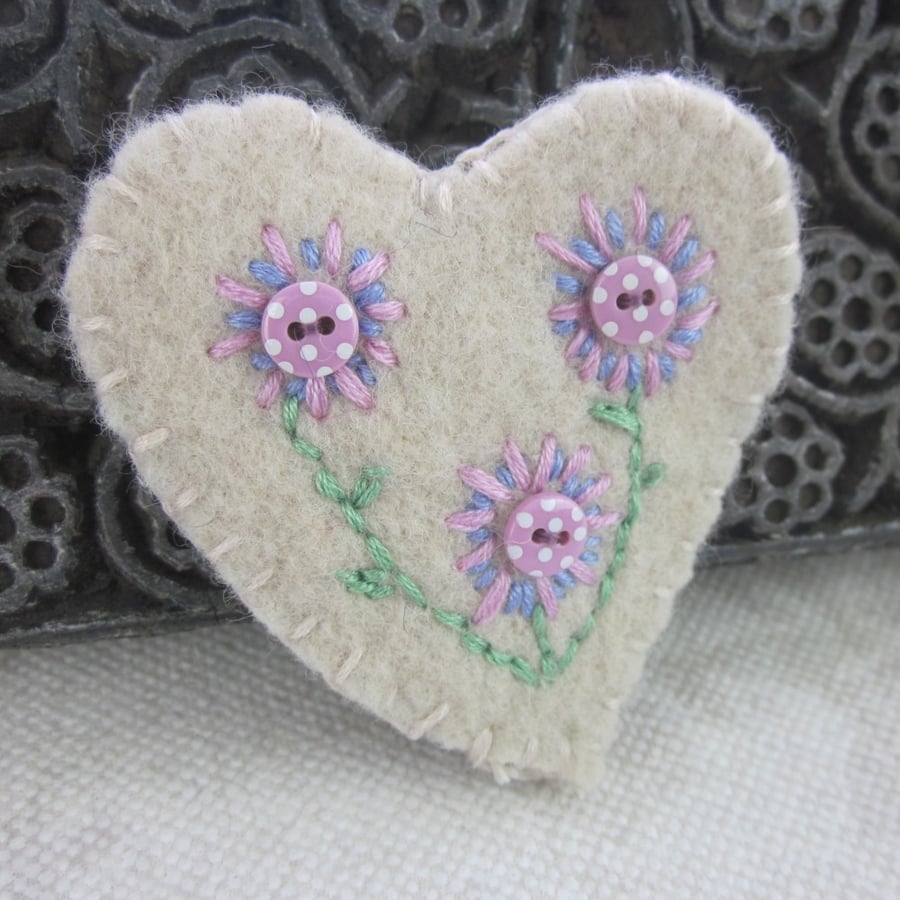 Pale Ivory Embroidered Flower Heart Shaped Felt Brooch