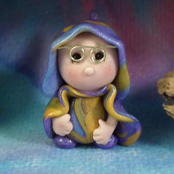 Tiny Shortsighted Gnome 'Oliver' with specs OOAK Sculpt Ann Galvin