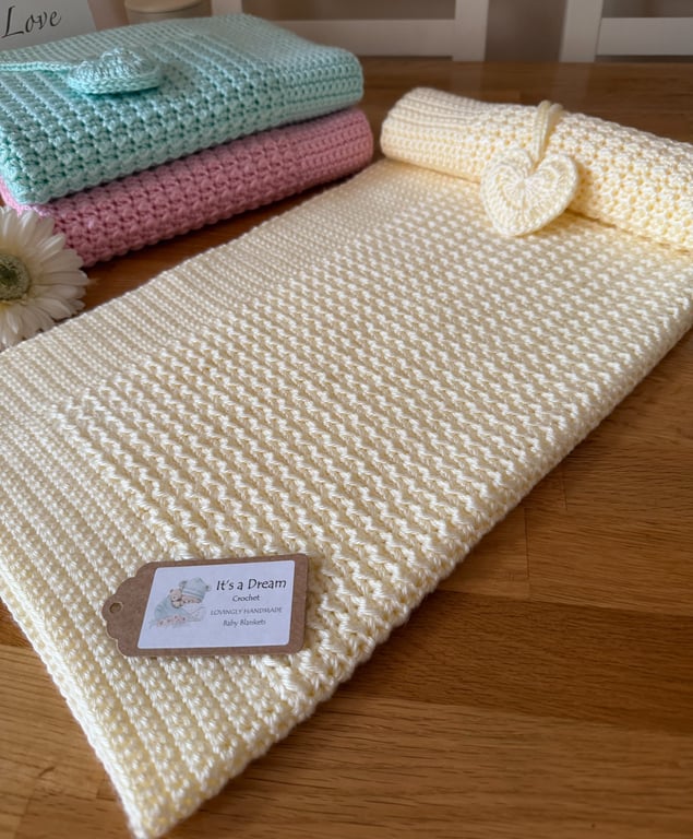 New Handmade Baby Blanket – Lemon – Premium Aran